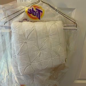 Pottery barn pillow shams